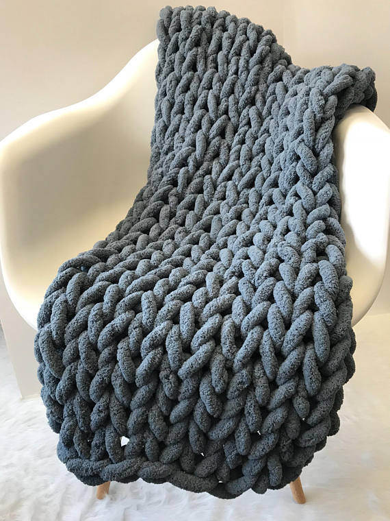 Weighted knitted wool blanket, photo 1